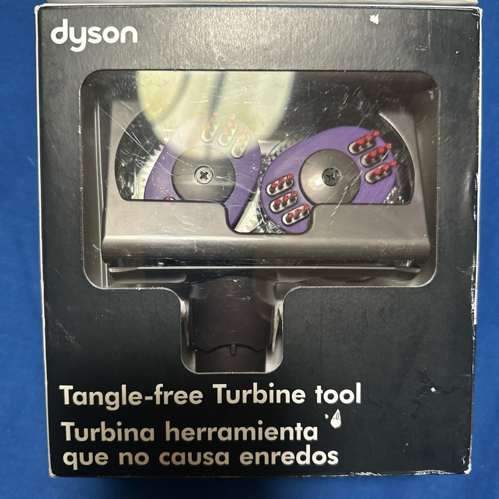 Dyson Tangle-Free Turbine Tool in Purple and Gray